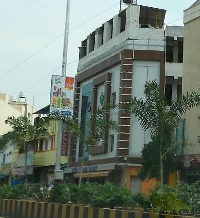 Hotel Golden Palace Vijayawada Exterior photo
